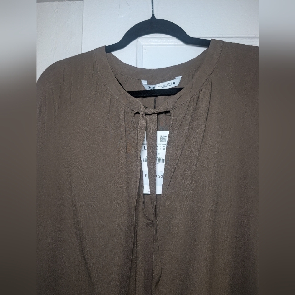 H&M Brown Relaxed Buttoned Blouse with Mandarin Collar - Picture 5 of 6